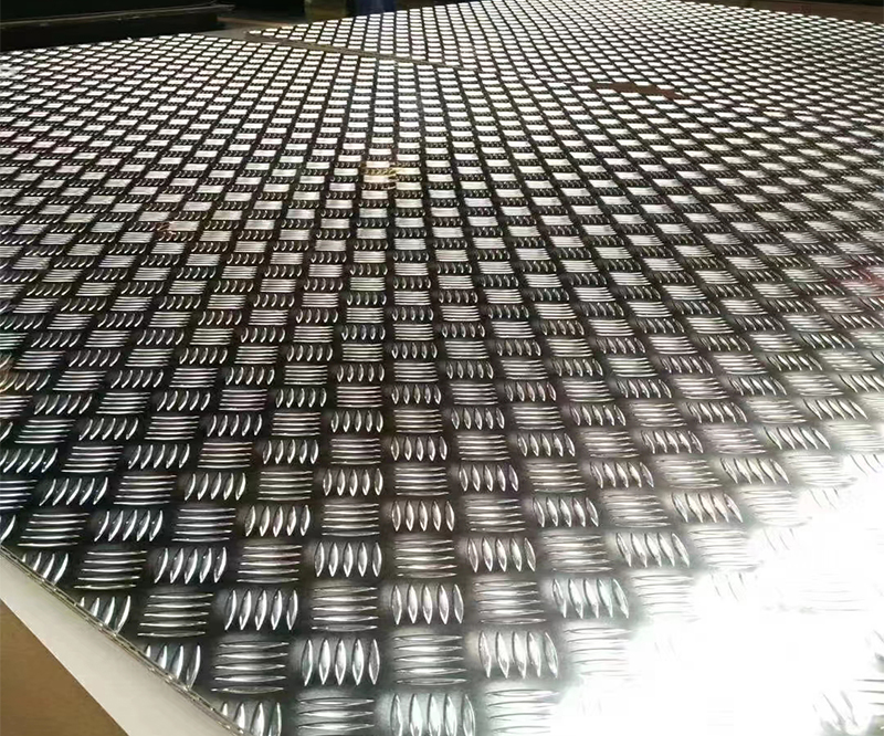 1683877598131983.jpg 汽车防滑铝板.jpg